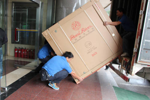 海沧钢琴贵重工艺品无忧运
